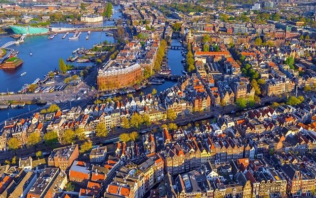 Melhores locadoras de carro da Holanda